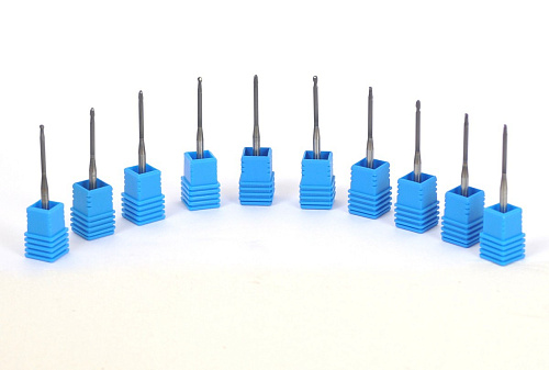 XTCERA – Фреза для обработки стеклокерамики (диаметр 0.6 мм, хвостовик 4 мм)